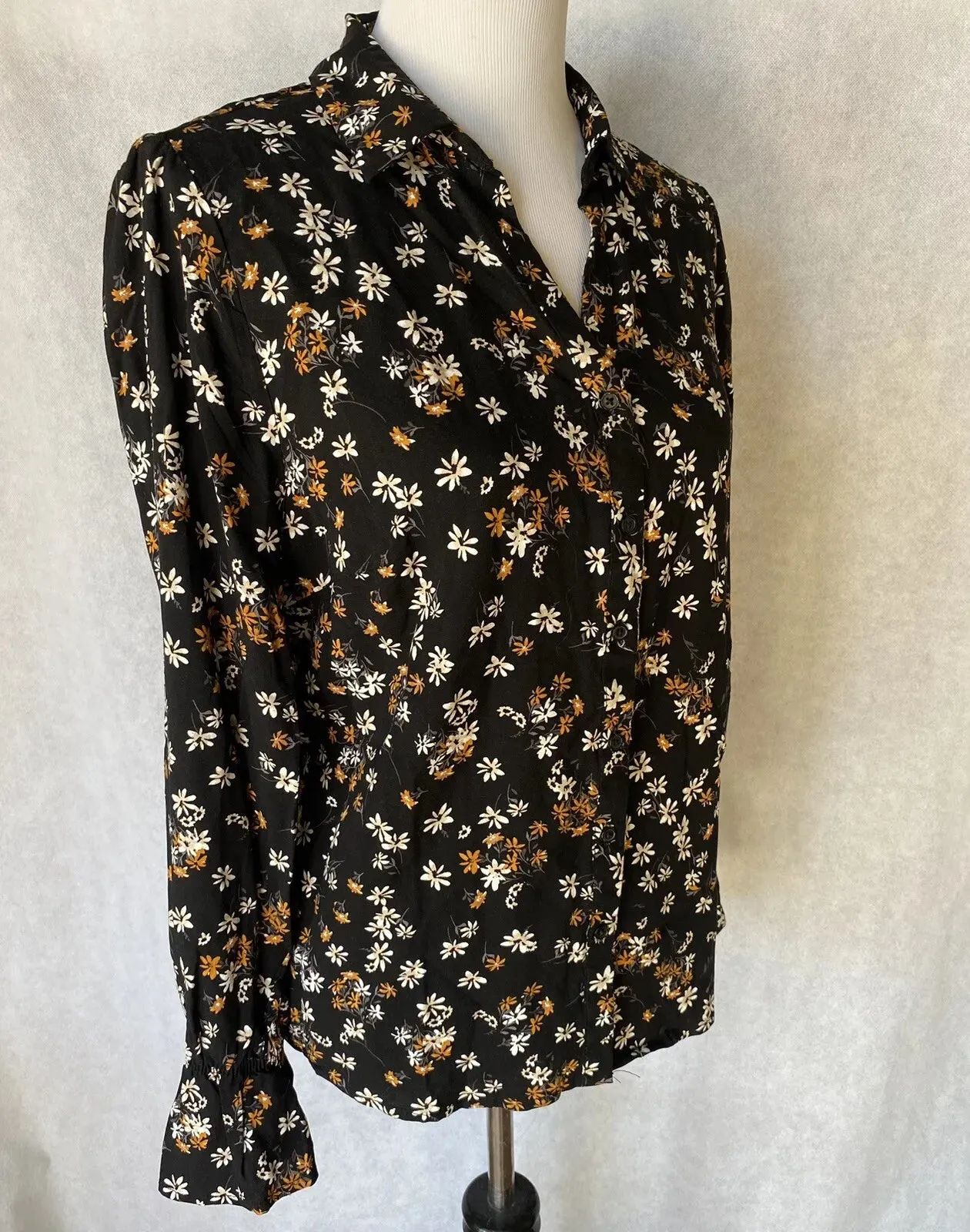 C Est 1946 Womens L Black Floral Long Sleeve Hi Low Button-Up Top Shirt Blouse