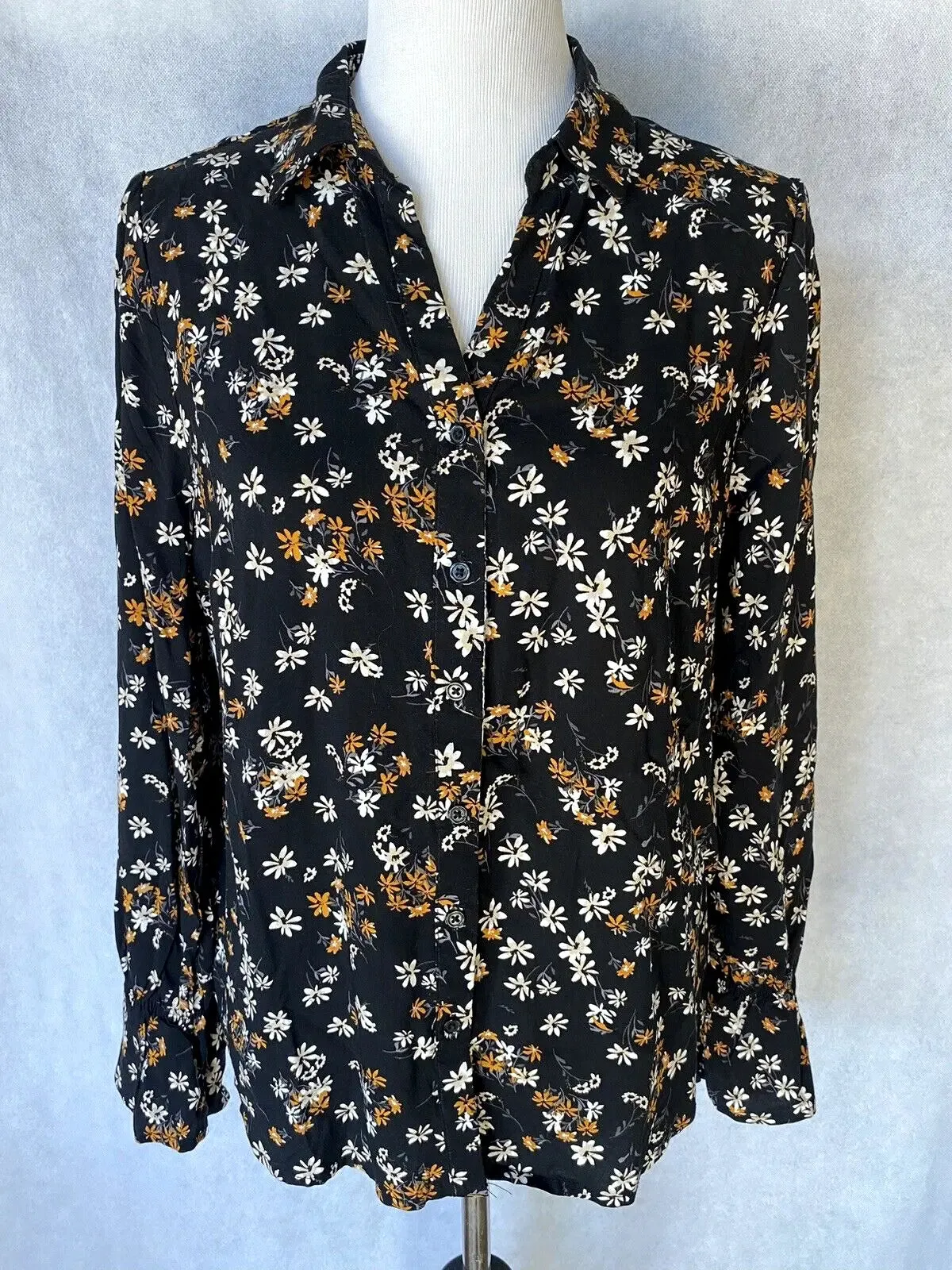 C Est 1946 Womens L Black Floral Long Sleeve Hi Low Button-Up Top Shirt Blouse