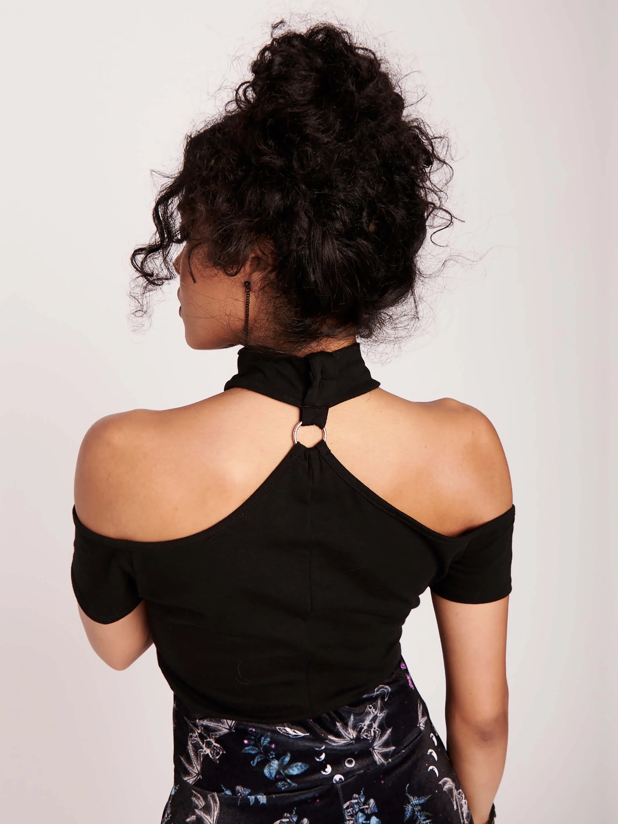 Choker Off Shoulder Crop Top